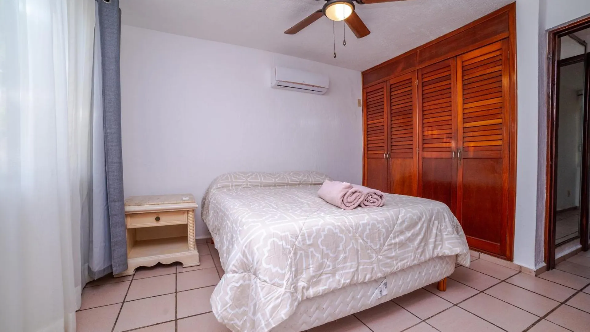 Apartamento Depa Frente A Plaza Las Americas Cancún México
