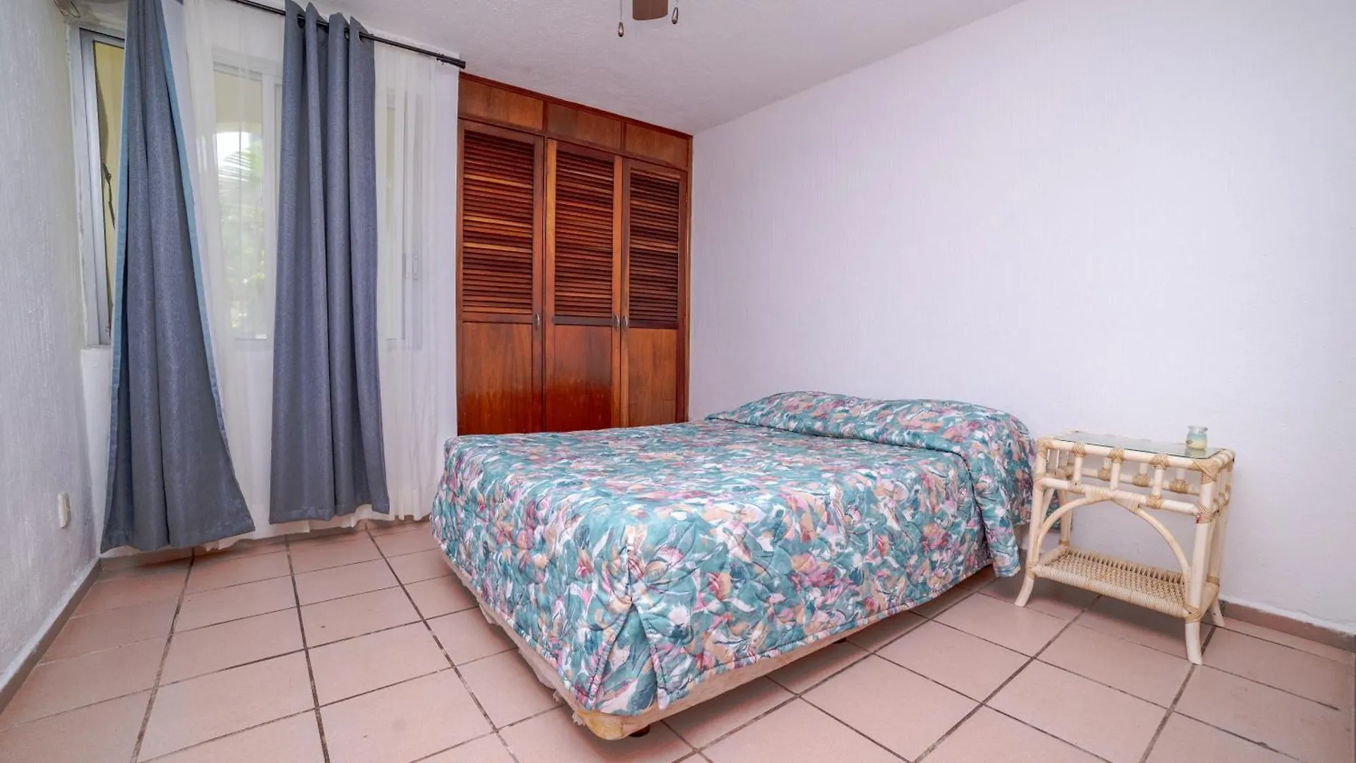 Depa Frente A Plaza Las Americas Cancún Apartamento